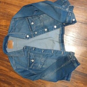 Women's blue jean jacket